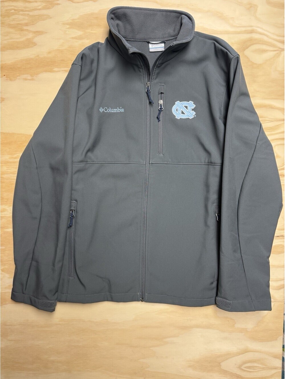 Columbia North Carolina Tar Heels Gray Full Zip Jacket "CAROLINA" Back L
